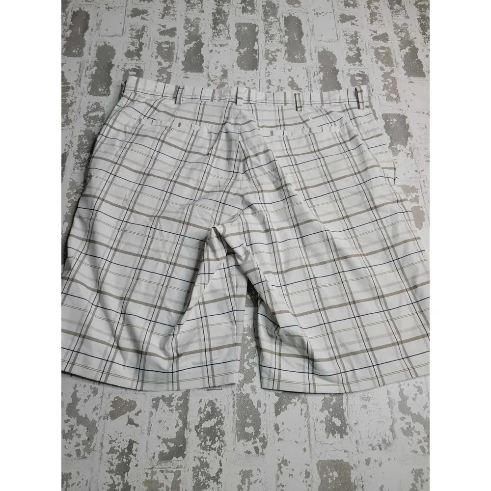 3436‎ Nike Golf Dri-Fit White Plaid Shorts Men's 38